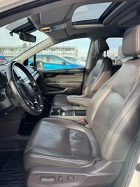 2018 Honda Odyssey Touring | Well Serviced | 8-Passengers Mileage 146,350 Stock F6461 Power & Memory... (image 6)