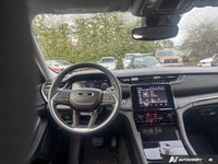 This Jeep Grand Cherokee L delivers a Regular Unleaded V-6 3.6 L/220 engine powering this Automatic... (image 8)