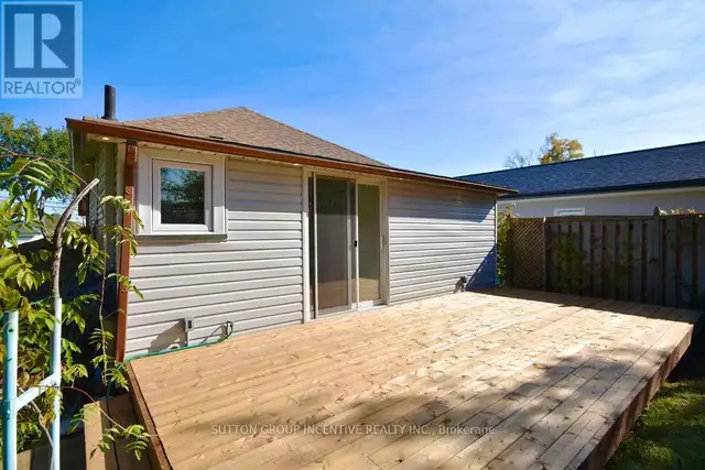 1556 HOUSTON AVENUE Innisfil, Ontario in Houses for Sale in Barrie - Image 33