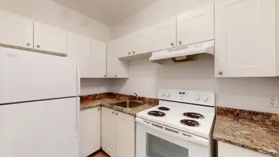 384 MacLaren Street Shorncliffe Apartments 2 Bedroom | 1 Bathroom Available Now Flexible Move-In Thr...