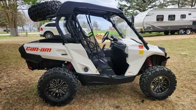 2018 CAN-AM COMMANDER 800R-FINANCE AVAILABLE!  in ATVs in Dartmouth - Image 2