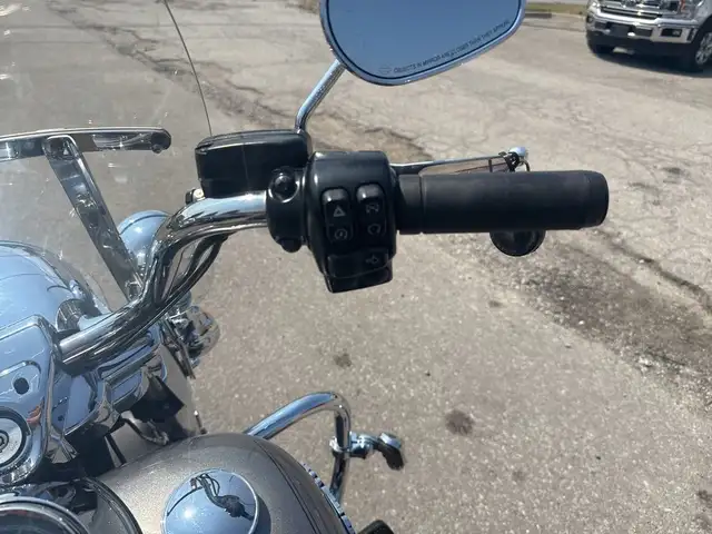 2017 Harley-Davidson Road King ~ VANCE & HINES ~ CANADIAN ~ 107C in Sport Touring in City of Toronto - Image 25