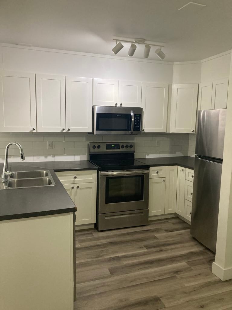 Fully Renovated Unit Available 5
