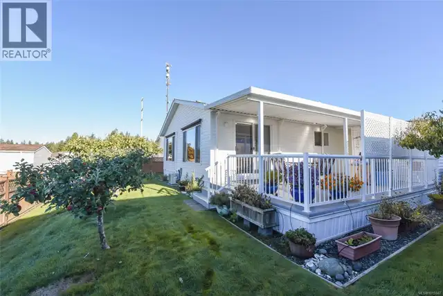 108 4714 Muir Rd Courtenay, British Columbia in Houses for Sale in Comox / Courtenay / Cumberland - Image 2