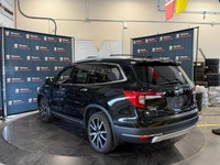 Anti-Lock Brakes;Driver Air Bag;Fog Lights;Passenger Air Bag;Security System;Side Air Bag;Traction C... (image 4)