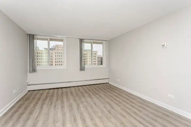 The Carlton Apartments Edmonton - 1 Bedroom Apartment for Rent E