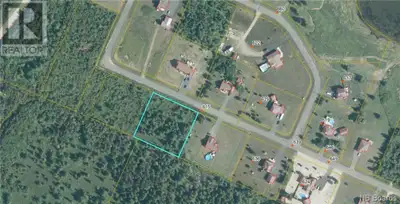 Terrain d'un peu plus d'un acre situé dans la belle région de la pointe des Ferguson! Petit coin pai...