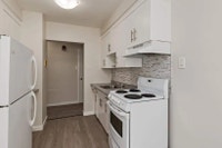 Amenities: Bright Rooms • In-suite Storage • Heat & Water Included Suite & Building: Bachelor, one-b... (image 4)