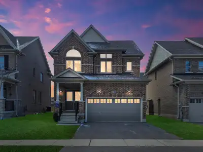 : New Listing in Woodstock! Your dream family home is here — welcome to this spacious and beautifull...