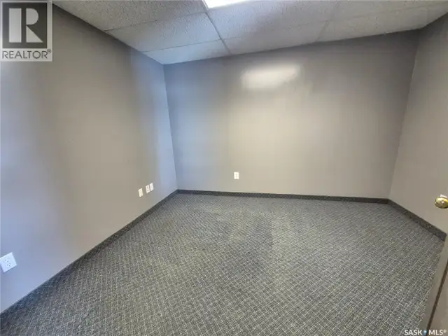 24 12th STREET NE Weyburn, Saskatchewan in Commercial & Office Space for Sale in Regina - Image 20