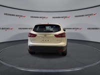 // ACCIDENT FREE!! // Meet the used 2023 Nissan Qashqai SL AWD, now available at Haldimand Motors Lt... (image 6)