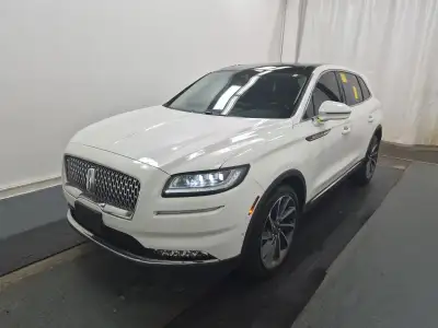This is a 1 owner, accident free vehicle with the upgraded 2.7L engine for lots of power and great e...