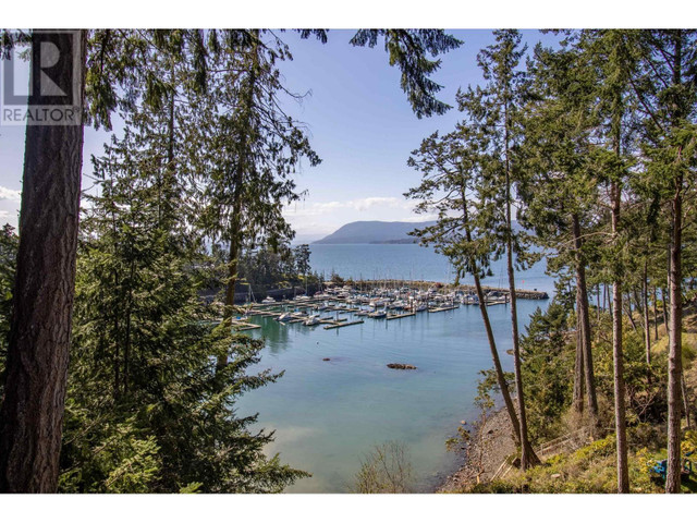 2779 SCHOONER WAY Pender Island, British Columbia in Houses for Sale in Victoria - Image 4