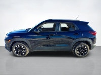 Our used stylish 2021 Chevrolet Trailblazer LT AWD excels at fun in Midnight Blue Metallic! Powered... (image 1)