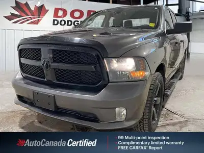 This Ram 1500 Classic boasts a Regular Unleaded V-6 3.6 L/220 engine powering this Automatic transmi...
