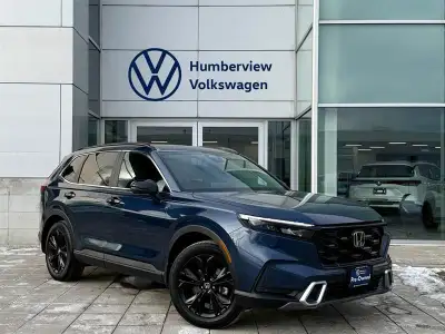 Humberview Volkswagen on the Queensway This 2023 Honda CR-V Touring Hybrid AWD is the perfect blend...