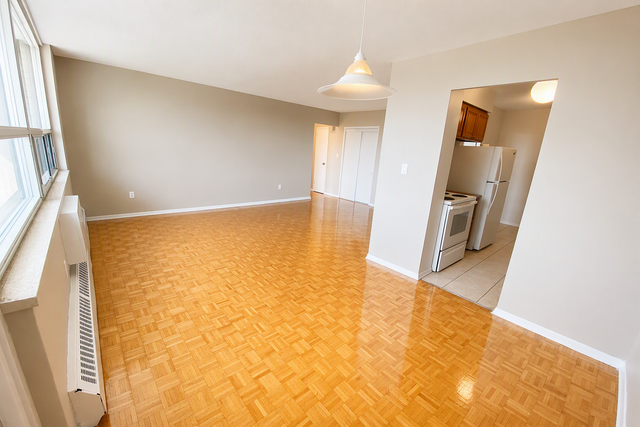 1 BEDROOM APARTMENT FOR RENT in Long Term Rentals in City of Toronto - Image 3