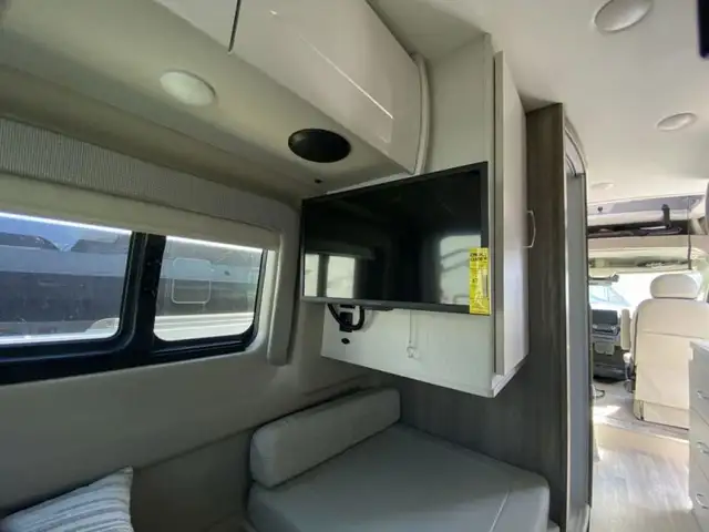 2024 Thor Motor Coach Tellaro 20J in RVs & Motorhomes in Bedford - Image 21