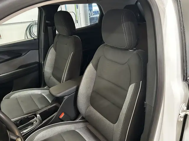 2023 CHEVROLET TRAIL BLAZER LT in Cars & Trucks in Owen Sound - Image 10