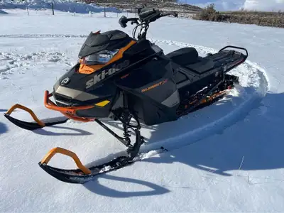 APPLY NOW: https://www.ridecollective.ca/get-pre-approved 2020 SKI-DOO SUMMIT EXPERT 850 E-TEC 165 8...