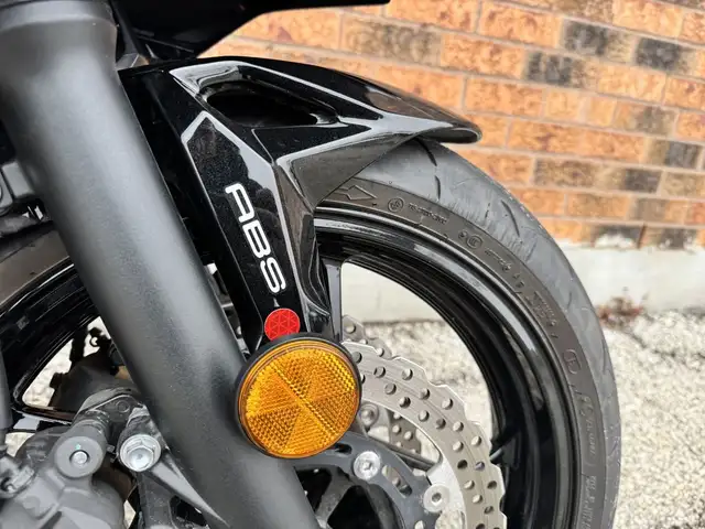 2020 Kawasaki Ninja 650 ABS **ONLY 2,000 KM** in Sport Bikes in Markham / York Region - Image 7