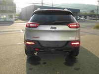 2016 Jeep Cherokee Trailhawk 4x4 with 118,394km! Equipped with remote keyless entry, power windows,... (image 3)
