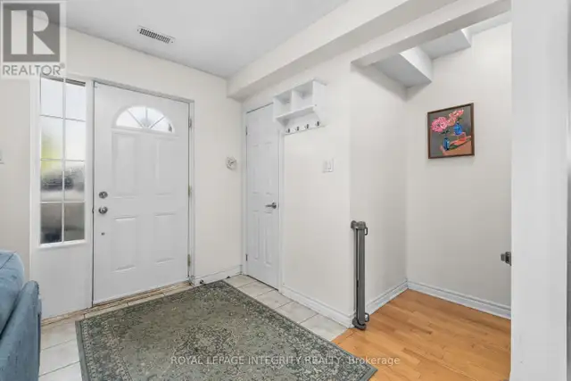 237 CUMBERLAND STREET Ottawa, Ontario in Condos for Sale in Ottawa - Image 4