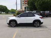 2025 Chevrolet Trailblazer RS AWD Sporty, stylish, and packed with modern technology, this 2025 Chev... (image 7)