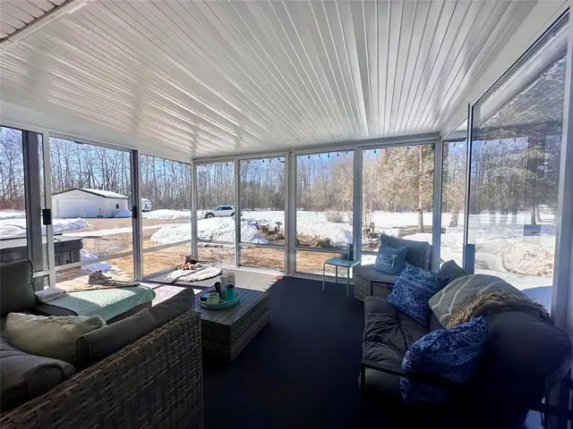 208 Landels Road The Pas, Manitoba in Houses for Sale in Winnipeg - Image 5