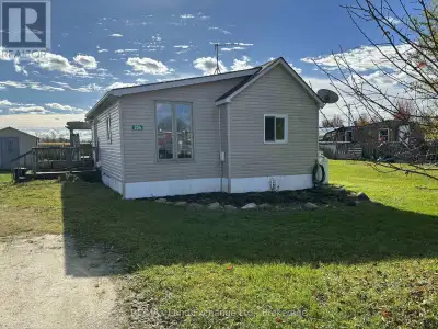 Welcome to this charming 3-bedroom, 1-bath modular home nestled in Tara Estates! Don't let the name...