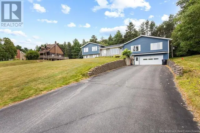 10 Cedar Street Miramichi, New Brunswick in Houses for Sale in Miramichi - Image 2