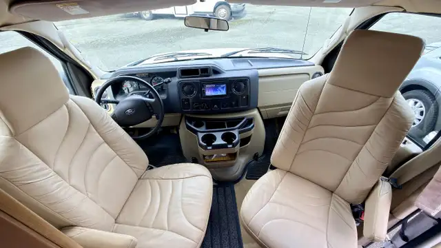 2010 PLEASURE-WAY Excel TS in RVs & Motorhomes in Victoria - Image 9