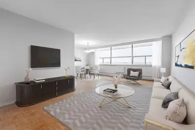 2 Bedroom Apartment Downtown - Centennial House Apartments
