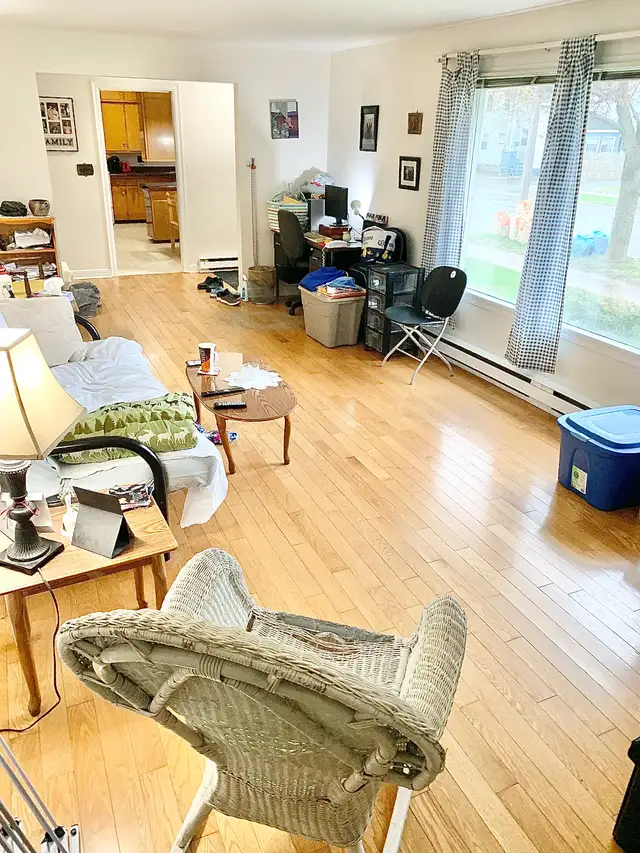 Room Rental (Large Downtown 2 Bedroom Apartment) - March 1st