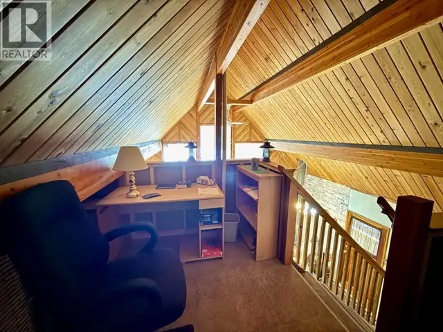 7640 BURGESS ROAD 100 Mile House, British Columbia in Houses for Sale in 100 Mile House - Image 15
