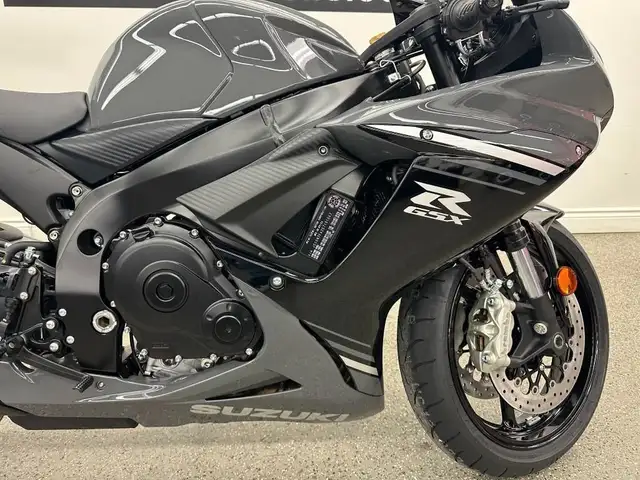 2025 Suzuki GSX-R600M5 GSXR - V6395 - -No Payments for 1 Year** in Sport Bikes in Markham / York Region - Image 19