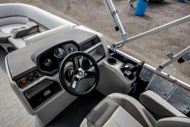 2023 Godfrey Sweetwater 2086 in Powerboats & Motorboats in Rimouski / Bas-St-Laurent - Image 21