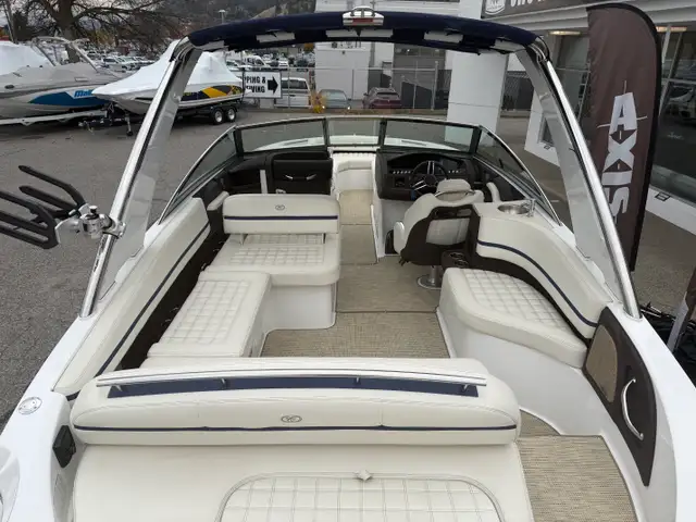 2019 Cobalt R7 Surf in Powerboats & Motorboats in Saskatoon - Image 32