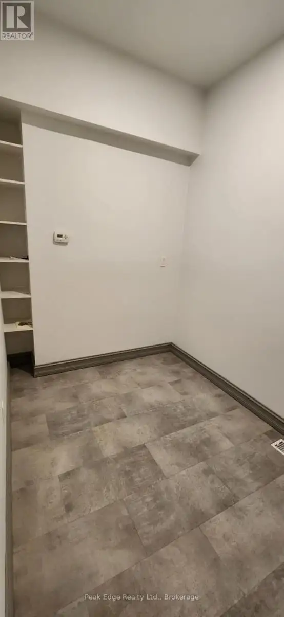 209 10TH STREET Hanover, Ontario in Commercial & Office Space for Sale in Owen Sound - Image 6