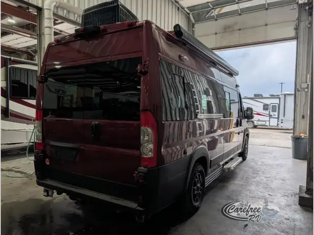 2026 Roadtrek Roadtrek PLAY PLUS SLUMBER in RVs & Motorhomes in Edmonton - Image 6