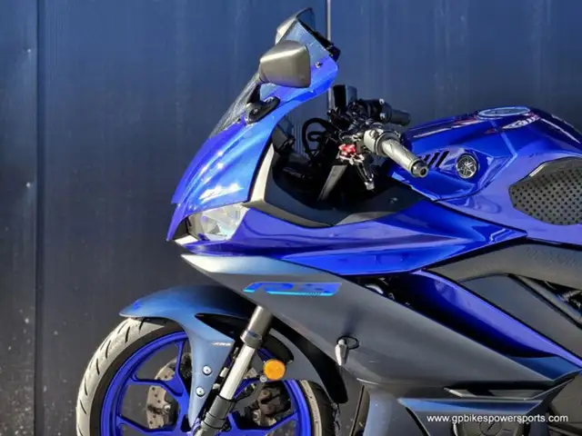 2023 Yamaha YZF-R1 R3 in Sport Bikes in Oshawa / Durham Region - Image 19