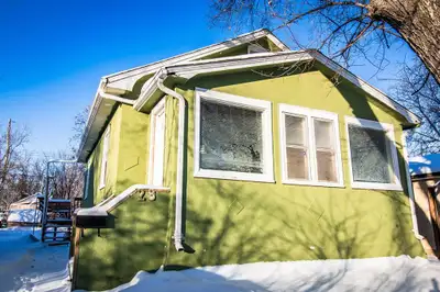 D23//Brandon/Cute, affordable, and packed with potential this 2 bedroom, 1 bathroom home is a great...