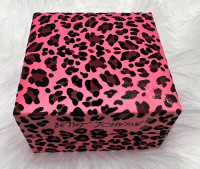 BETSEY JOHNSON Box Pink Leopard Print