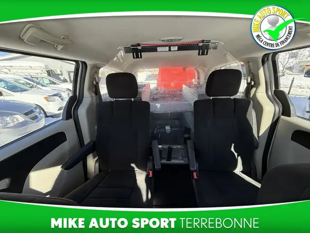 Dodge Grand Caravan Familiale 4 portes SXT 2014 in Cars & Trucks in Laval / North Shore - Image 22