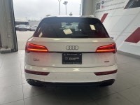 Sunroof, Navigation, Leather Seats, Heated Seats, Apple CarPlay, Heated Steering Wheel, Power Liftga... (image 4)