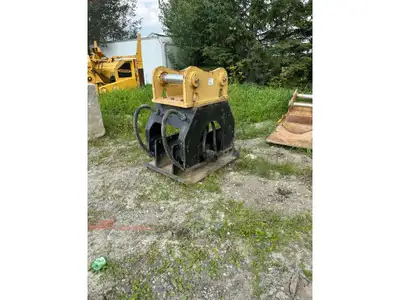 Caterpillar CVP110 Plate Compactor, came off a 336, impulse force 24,669lb, cycles 2200, base plate...