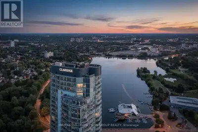 Torn between the joys of lakeside living and the vibrance of city life? At The Claridge Icon, Ottawa...
