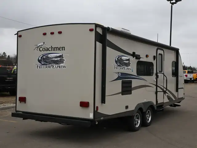 2014 Freedom Express 230BH in Travel Trailers & Campers in St. Albert - Image 7