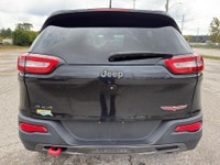 2015 JEEP CHEROKEE TRAILHAWK 4X4 ONLY 138,993KM FULLY LOADED SUPER CLEAN ONLY $265.50 BI WEEKLY WITH... (image 3)