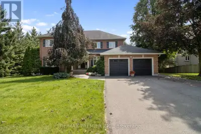 A rare offering in sought-after North Richvale! Built as the builder's own custom residence, this ex...